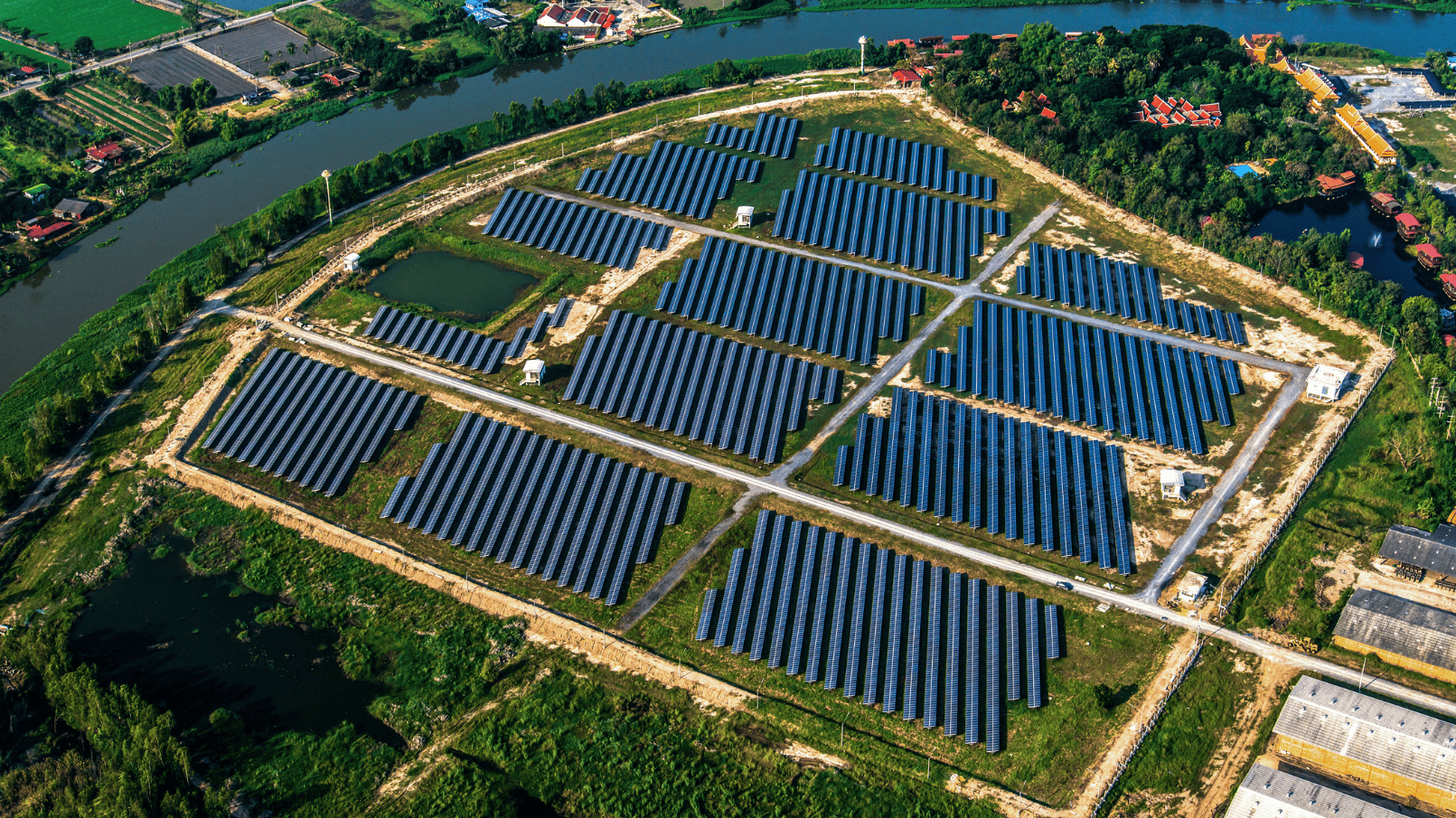 large-solar-farm-aerial-view